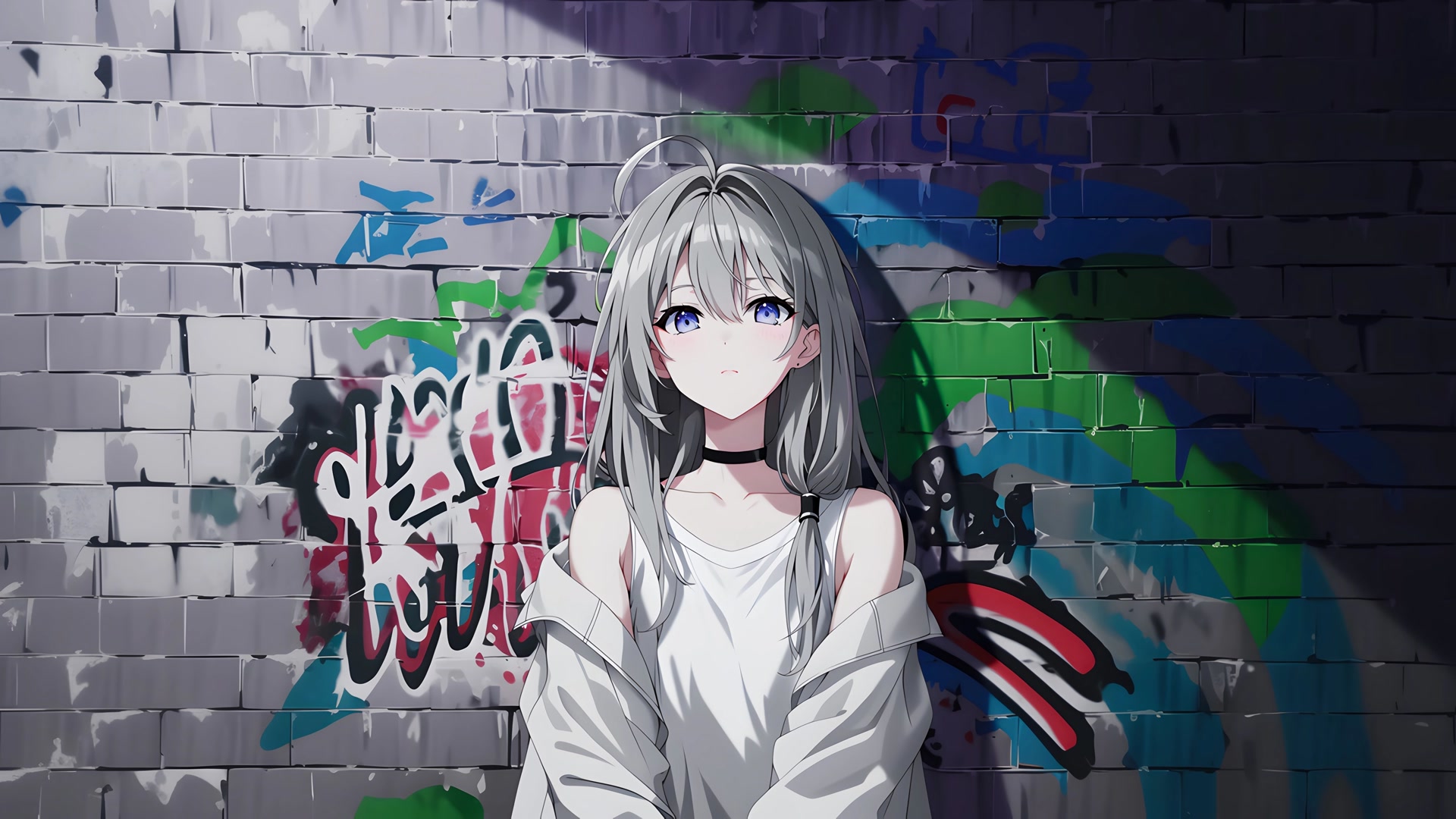 银发少女靠墙